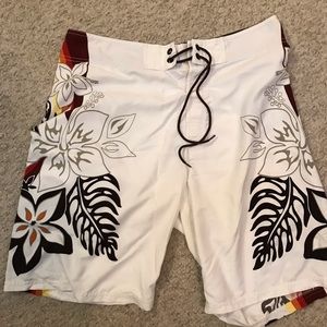 Hawaiian Board Shirt size 33